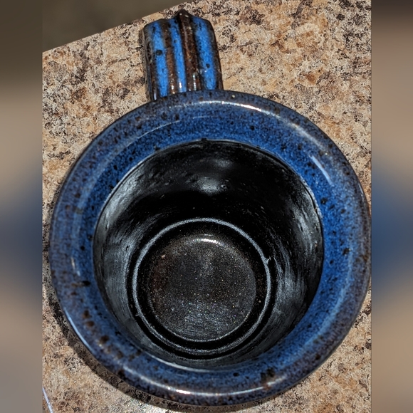 Artisan hand made pottery mug - Picture 6 of 7